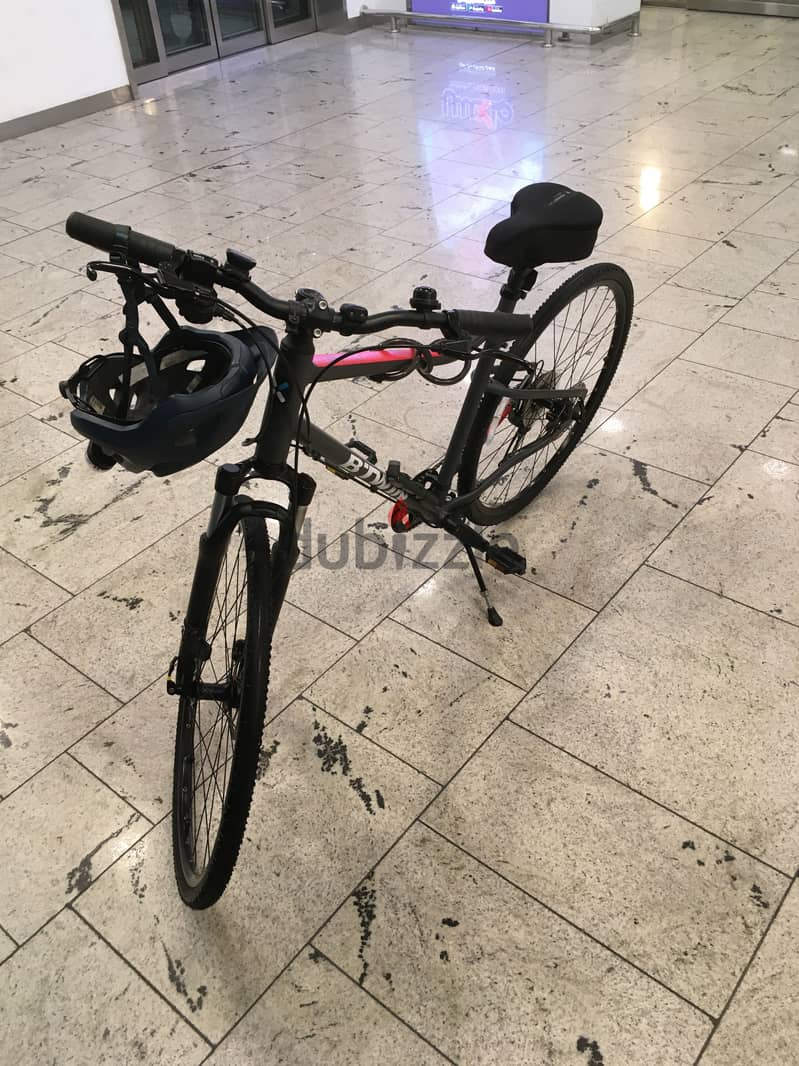 Btwin Riverside 500 hybrid Bike (Excellent Condition) 5