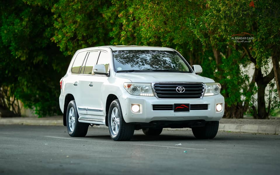 Toyota Land Cruiser 2012 - EXCELLENT CONDITION WHITE 0