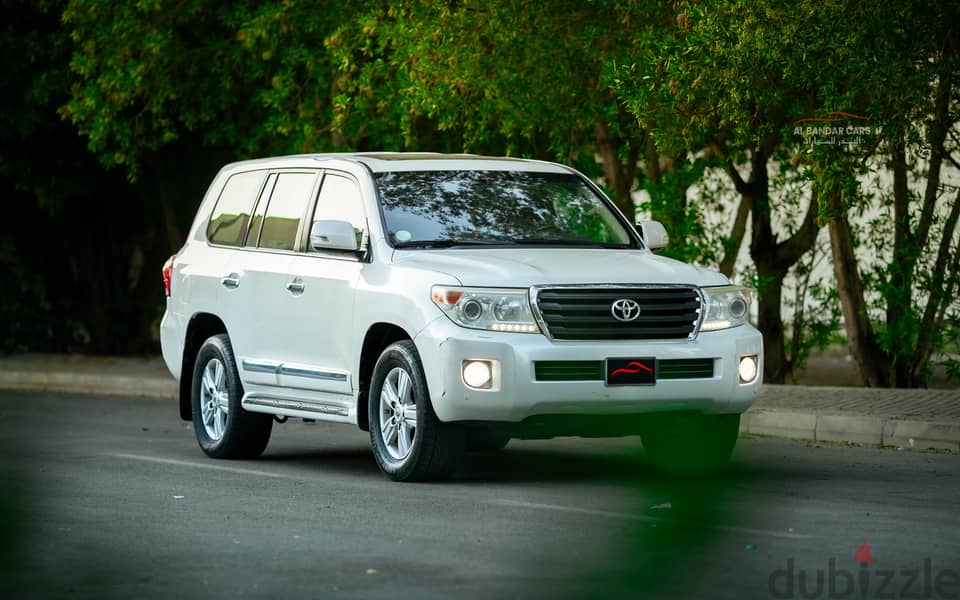 Toyota Land Cruiser 2012 - EXCELLENT CONDITION WHITE 1