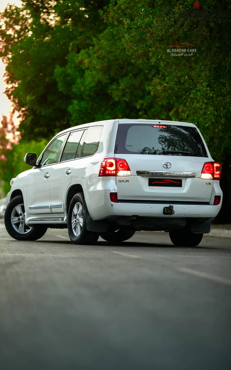 Toyota Land Cruiser 2012 - EXCELLENT CONDITION WHITE 9