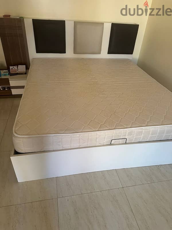 Mattress and Curtain Used 2