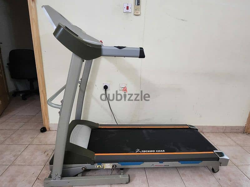 Techno Gear Treadmill 2HP With 12 Speed, Incline, Foldable 0