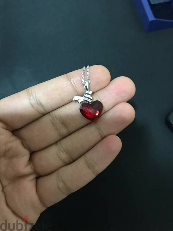 Original Red Swarovski Crystal Necklace (NEGOTIABLE PRICE) 4