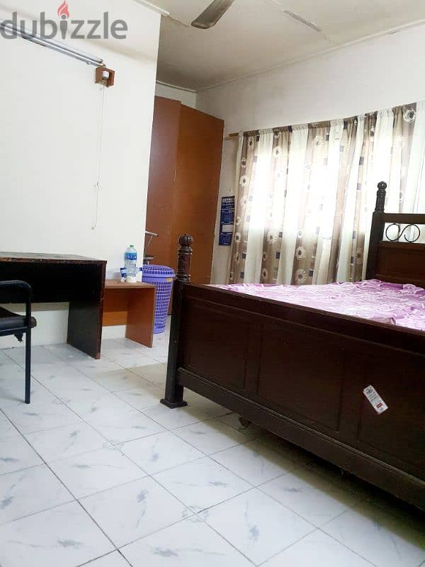 1 room available in 2BK flat with EWA at second floor 0