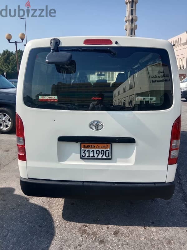 Toyota Hiace 2017 5