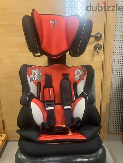 Car Seat with Adjustable Head Support (0+ to to 12 years) - Almost NEW