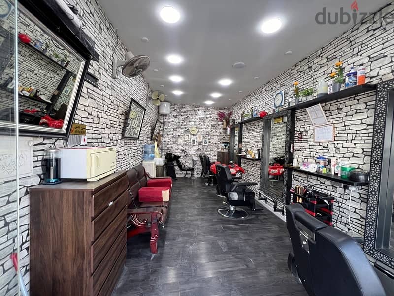 men’s saloon for sale 0