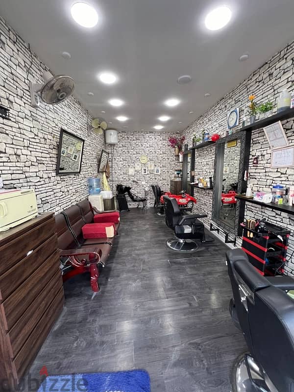 men’s saloon for sale 1