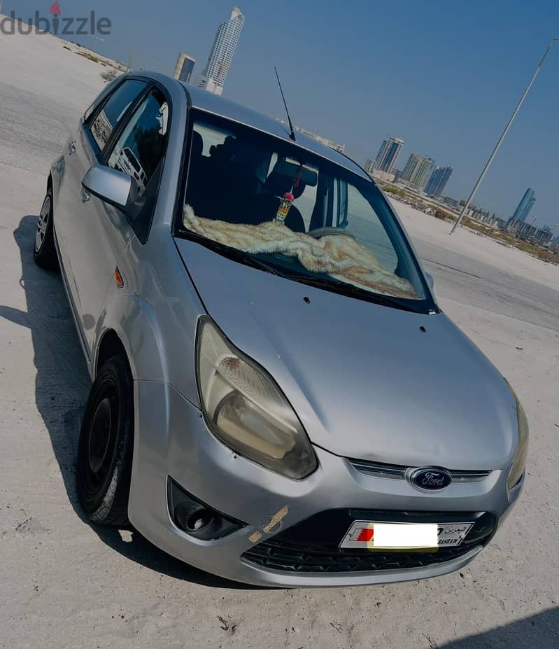 Ford Figo 2012 for Urgent sale 900/BHD slightly Negotible 3