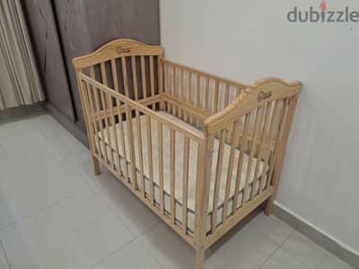 baby crib with mattress