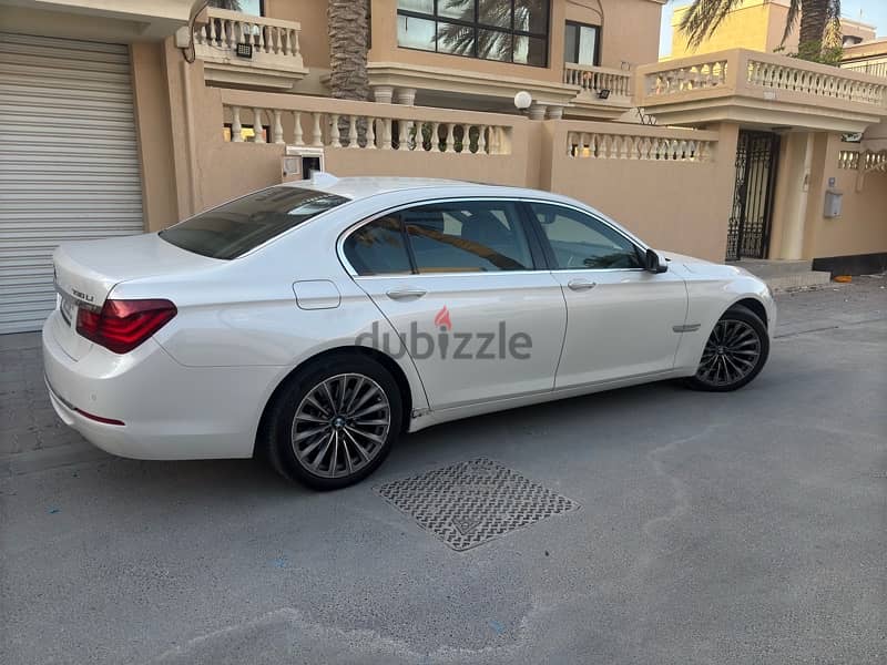 BMW 7-Series 2015ممشى قليل  وكالة البحرين فل اوبشن بحالة ممتازة 4