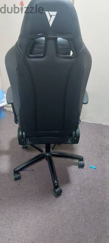 Vertagear Gaming chair 1