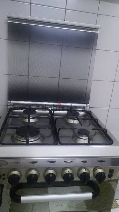 cooking range with 4 burner