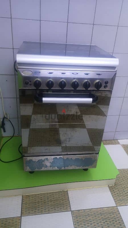 cooking range with 4 burner 1