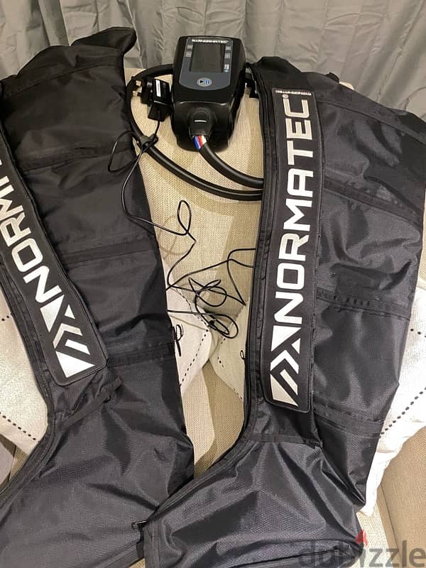 Normatec 2 Leg Recovery System 1