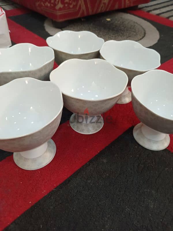 cups and ice cream bowls 3