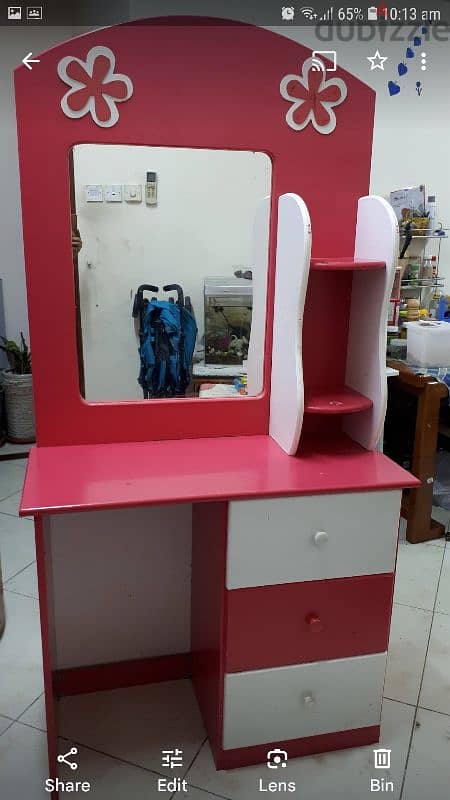 pink colour dressing table urgent for sale 3