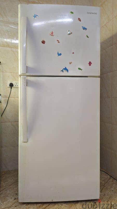 REFRIGERATOR 0