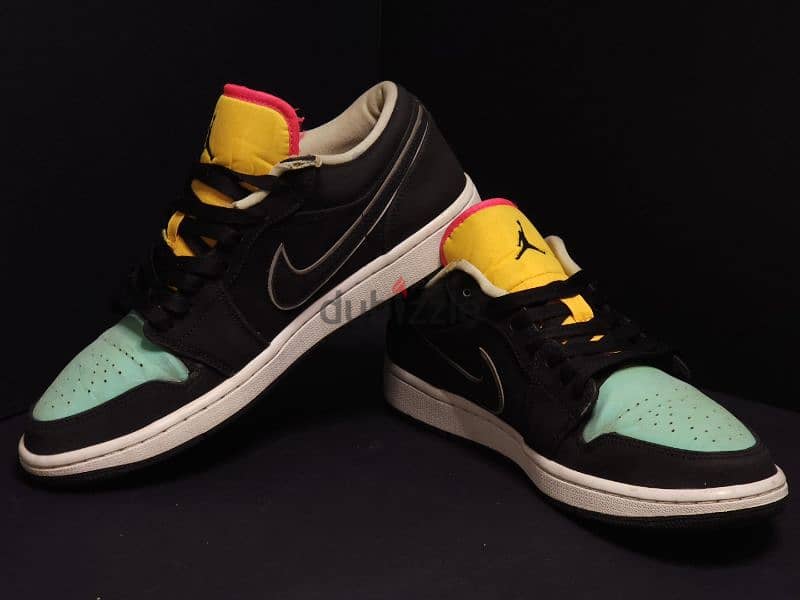 (EUR 42.5) Jordan 1 Low 'Black Aurora Green Laser Orange" 0