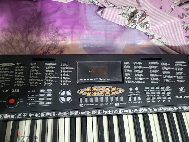 electronic keyboard 3