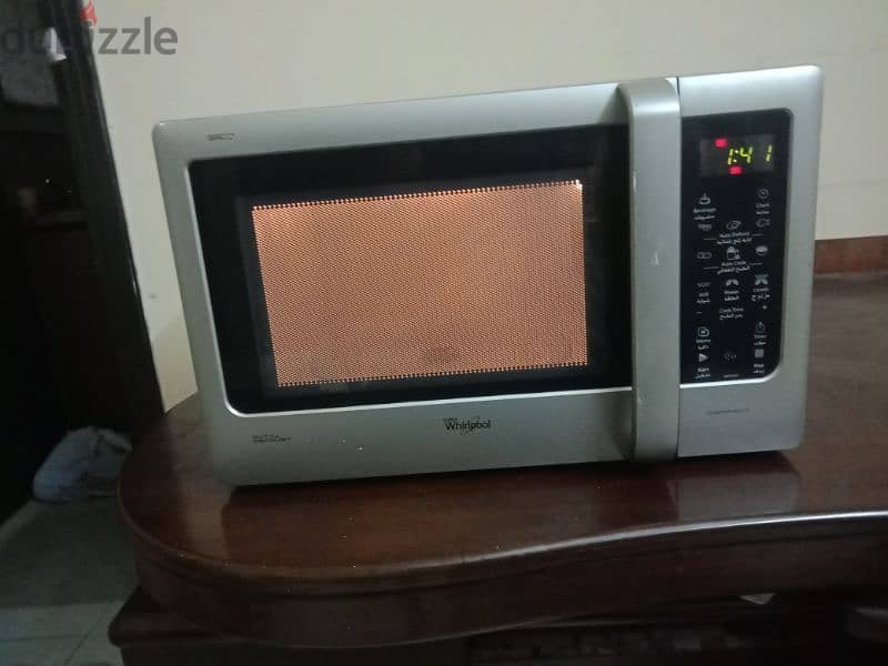 WHIRLPOOL   25 LTR MICROWAVE OVEN 0