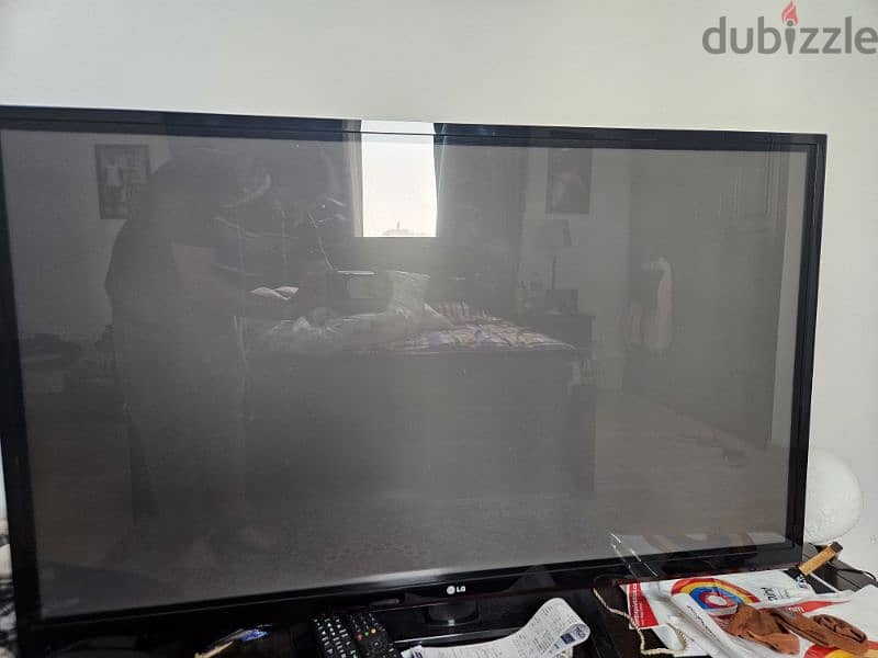 LG 50 inch TV for sale 0