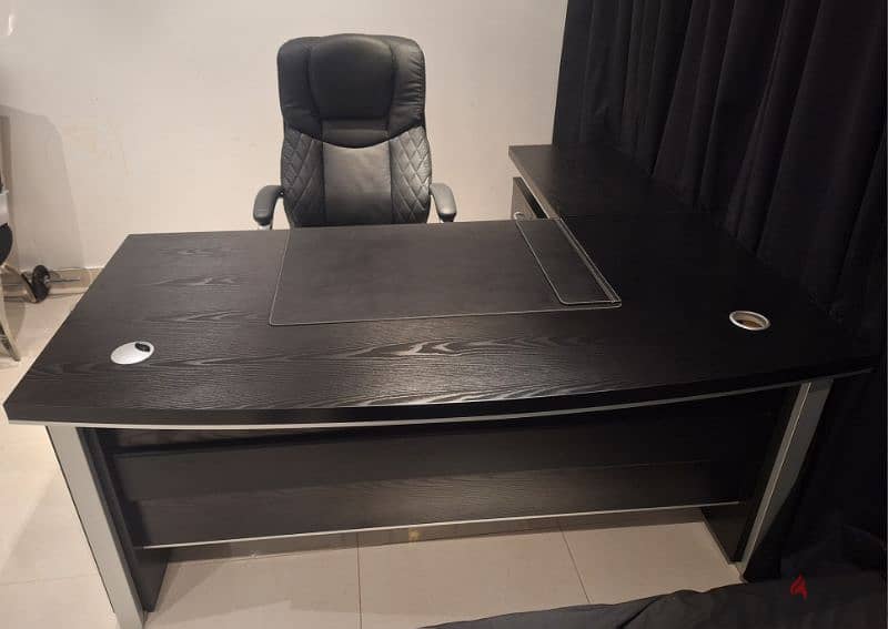 Office Table / Desk and Chair 0