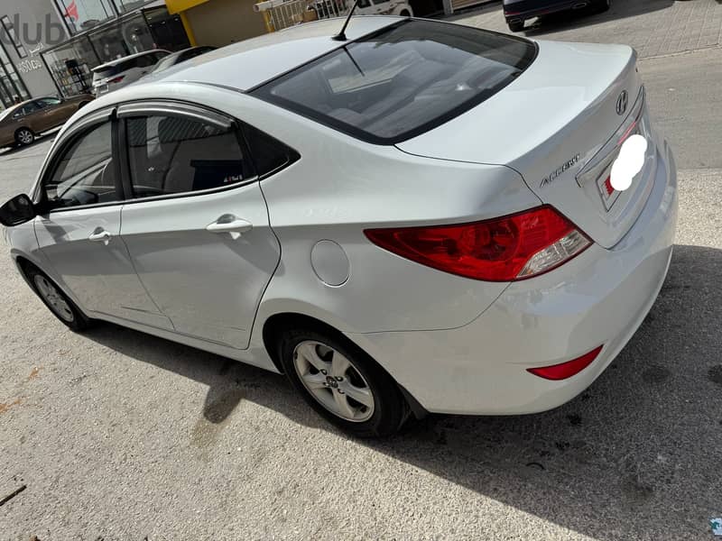 Hyundai Accent 2018 1.6 9