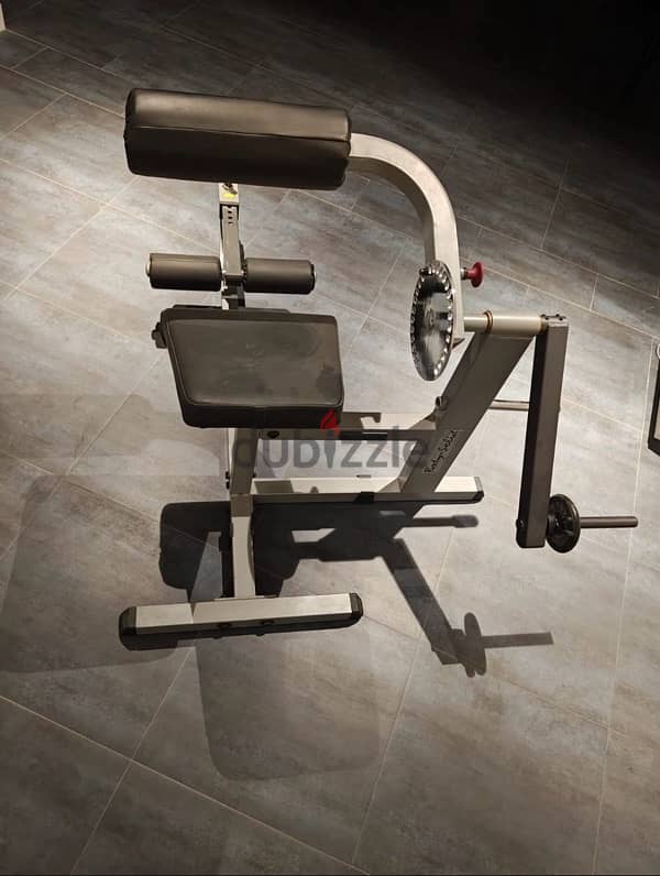 treadmill , rowing machine , abs and back machine 1