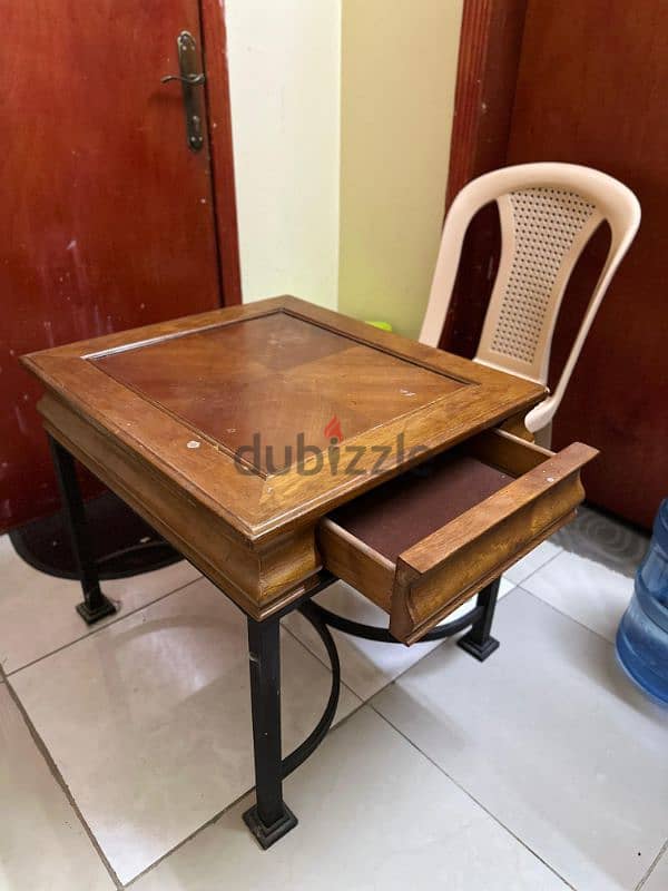 Table and 2 plastic chair 2