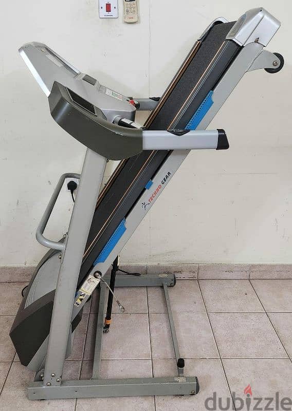 Techno Gear Treadmill 2HP With 12 Speed, Incline, Foldable 7