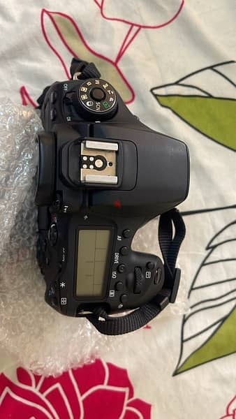 Canon EOS 90D dslr 4K camera with 70-300mm  lens for sale 0