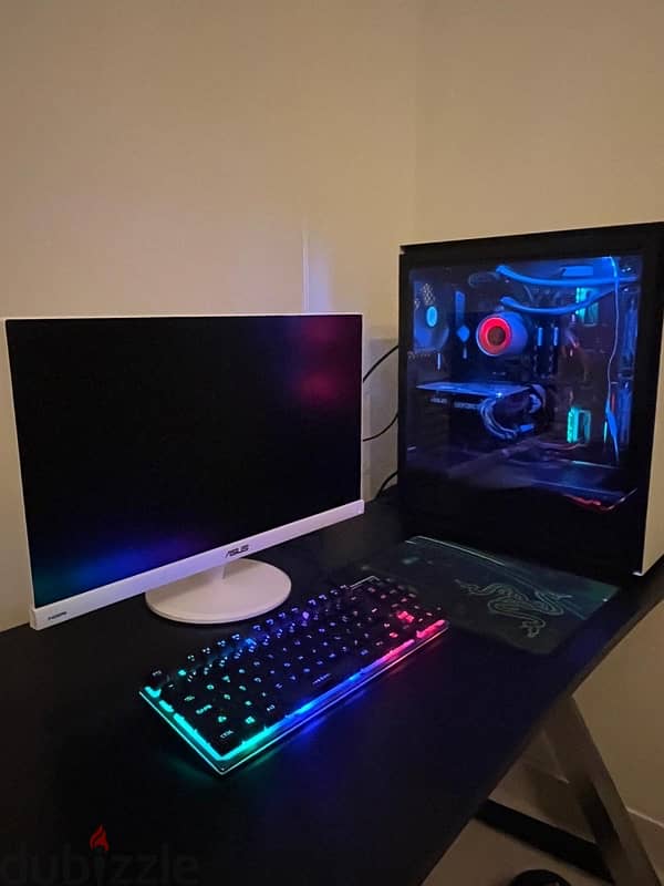 Gaming PC, Monitor, Keyboard 3