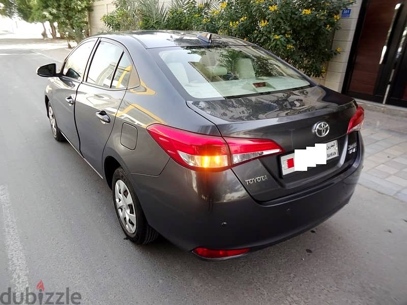 Toyota Yaris 1.5 L E 2019 Grey Single User Well Maintained Urgent Sale 3