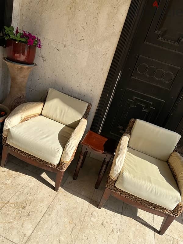 furniture in excellent condition 6