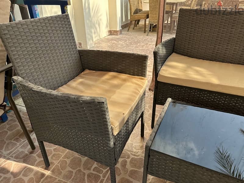 furniture in excellent condition 11