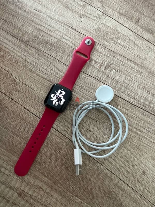 Apple Watch Series 6, 40 MM - Excellent Condition 3