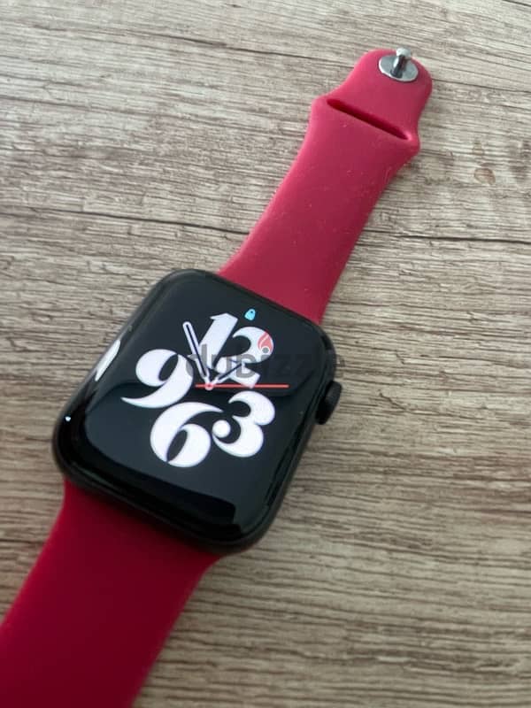 Apple Watch Series 6, 40 MM - Excellent Condition 5