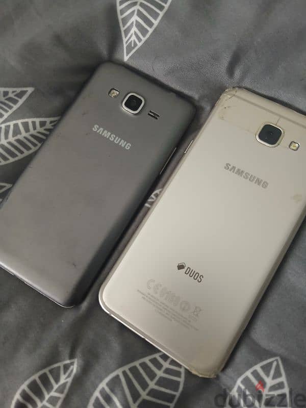 2 Samsung unworking phones for cheap price 1