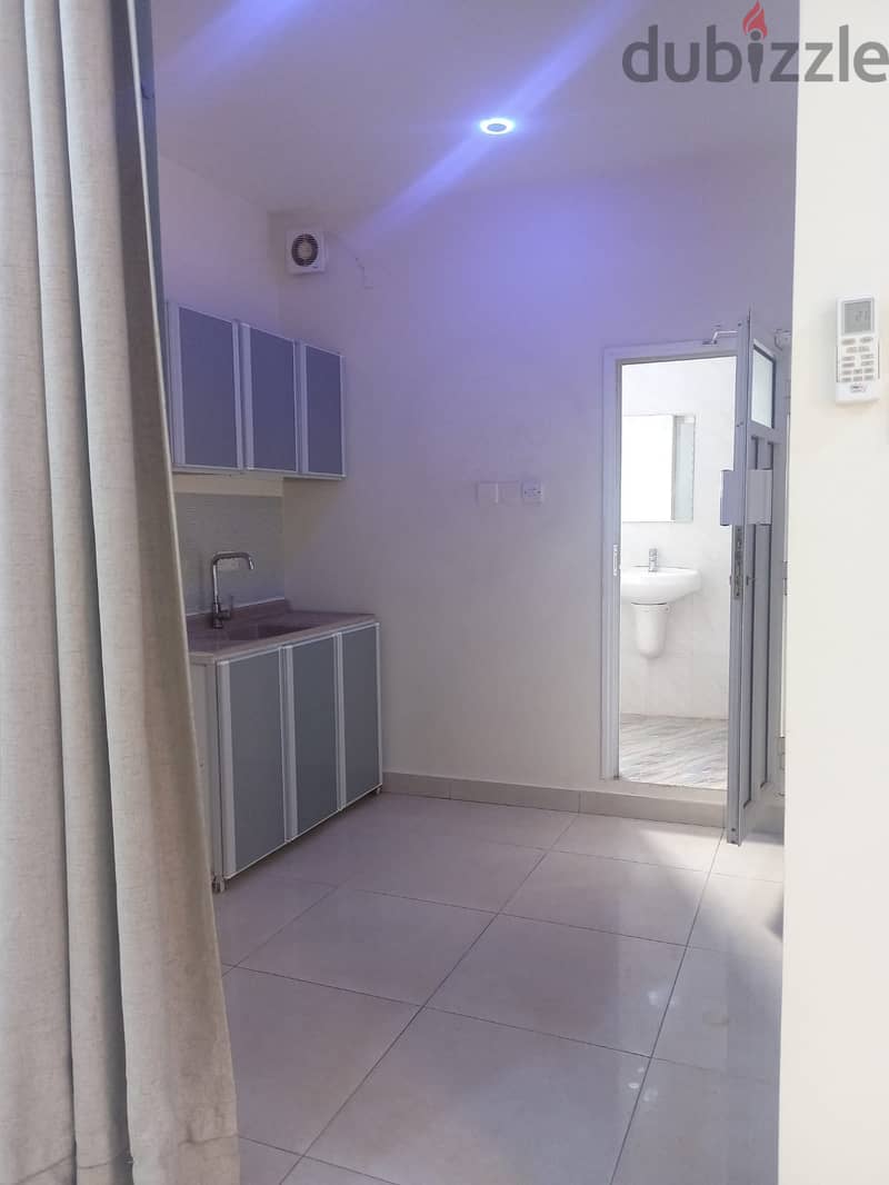 STUDIO FLAT FOR RENT IN RAS RUMMAN 140BD WITH UNLIMITED EWA - 37052669 4