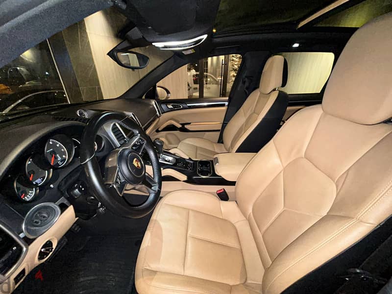 Porsche Cayenne 2016 model FOR SALE 2