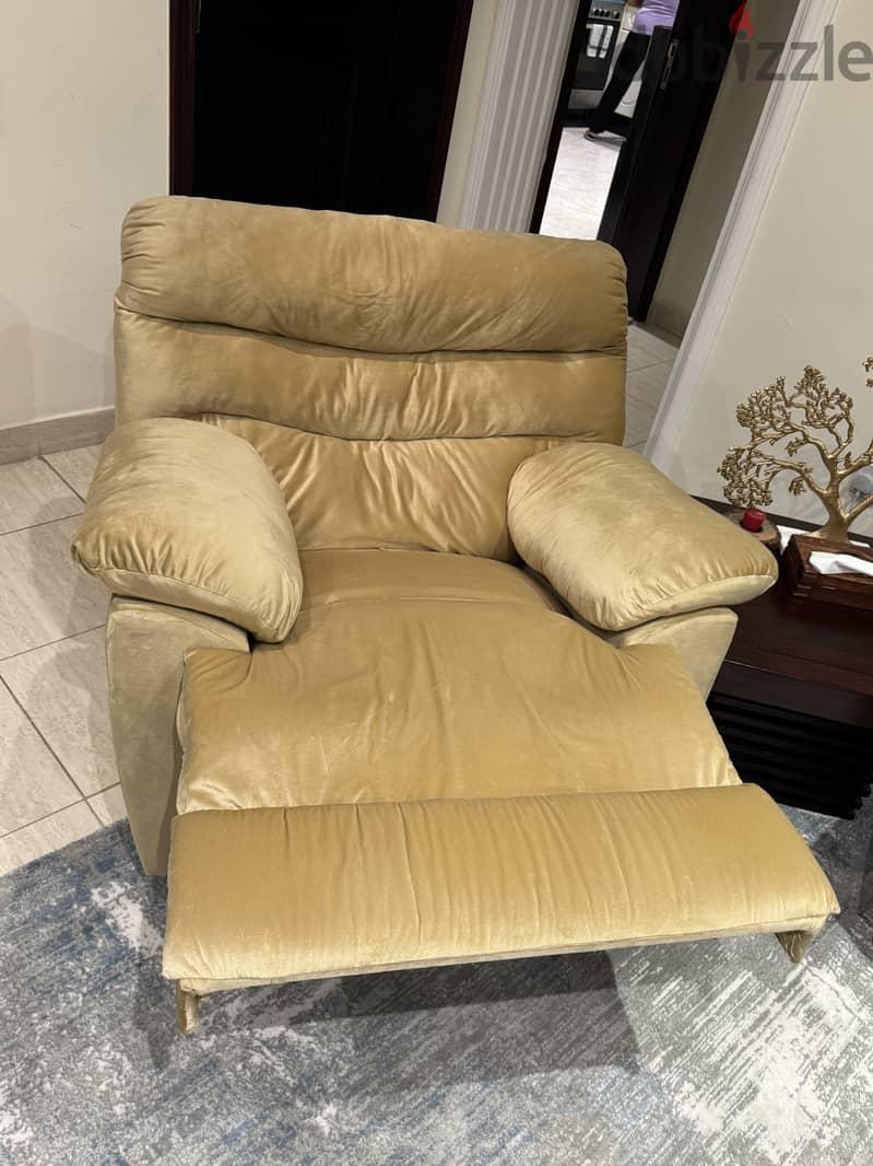 Brown Recliner Single seater sofa 1