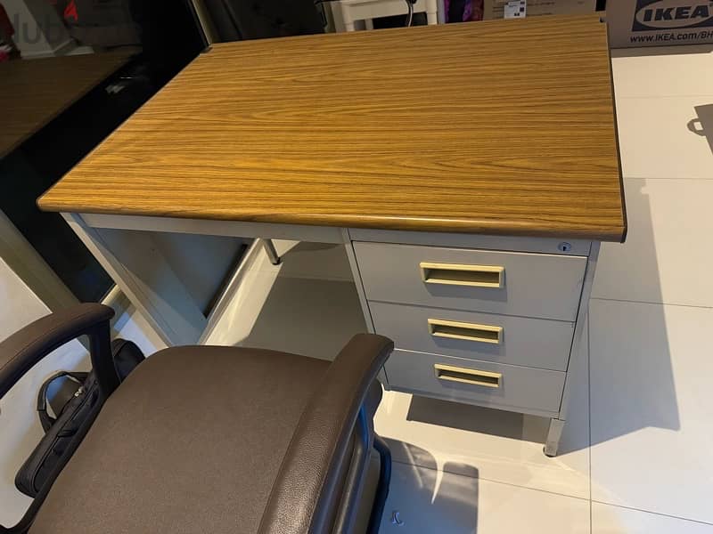 2 office desk table for sale clearance price excellent condition 8