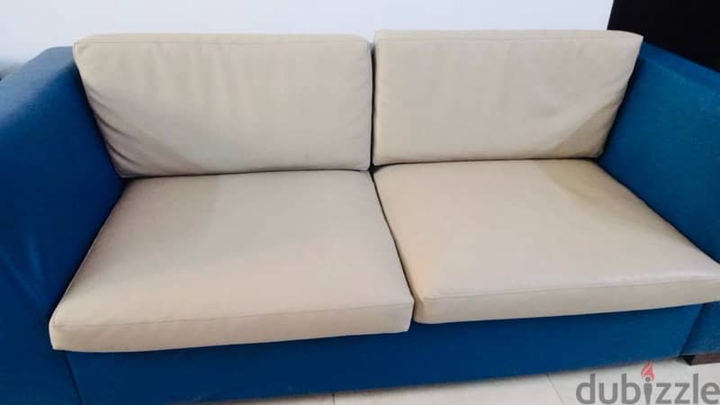 SPACIOUS SOFA SET FOR SALE 2