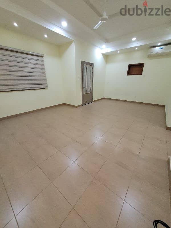 semi furnished 2bhk for Rent with ewa Janabiya 0