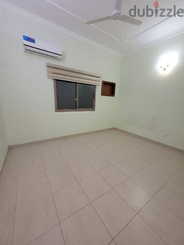 semi furnished 2bhk for Rent with ewa Janabiya 2