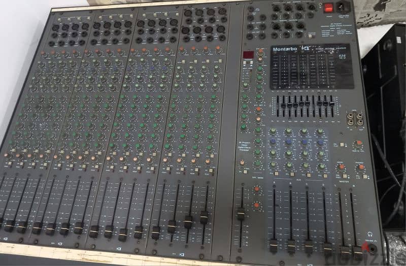 Montarbo 16 channel Mixer 0