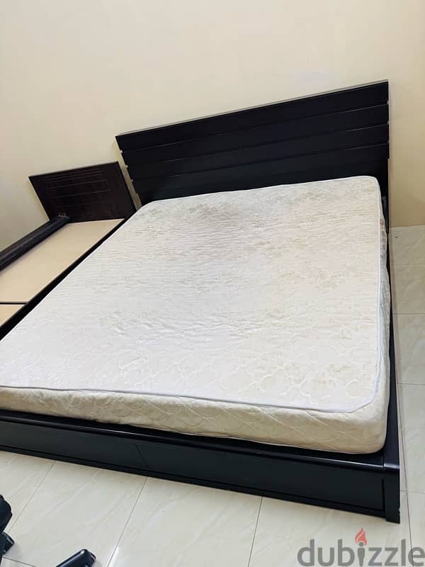 Double bed for sale 0