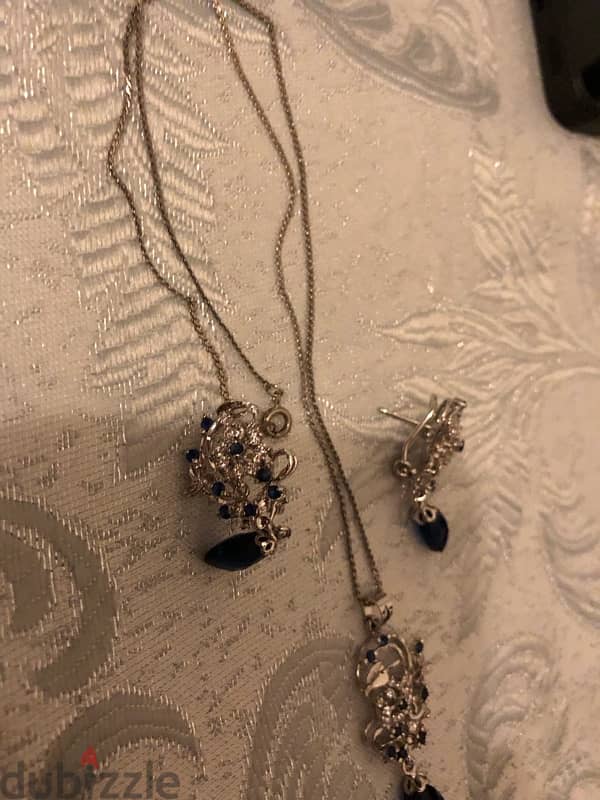 pendant and earings brand new 1