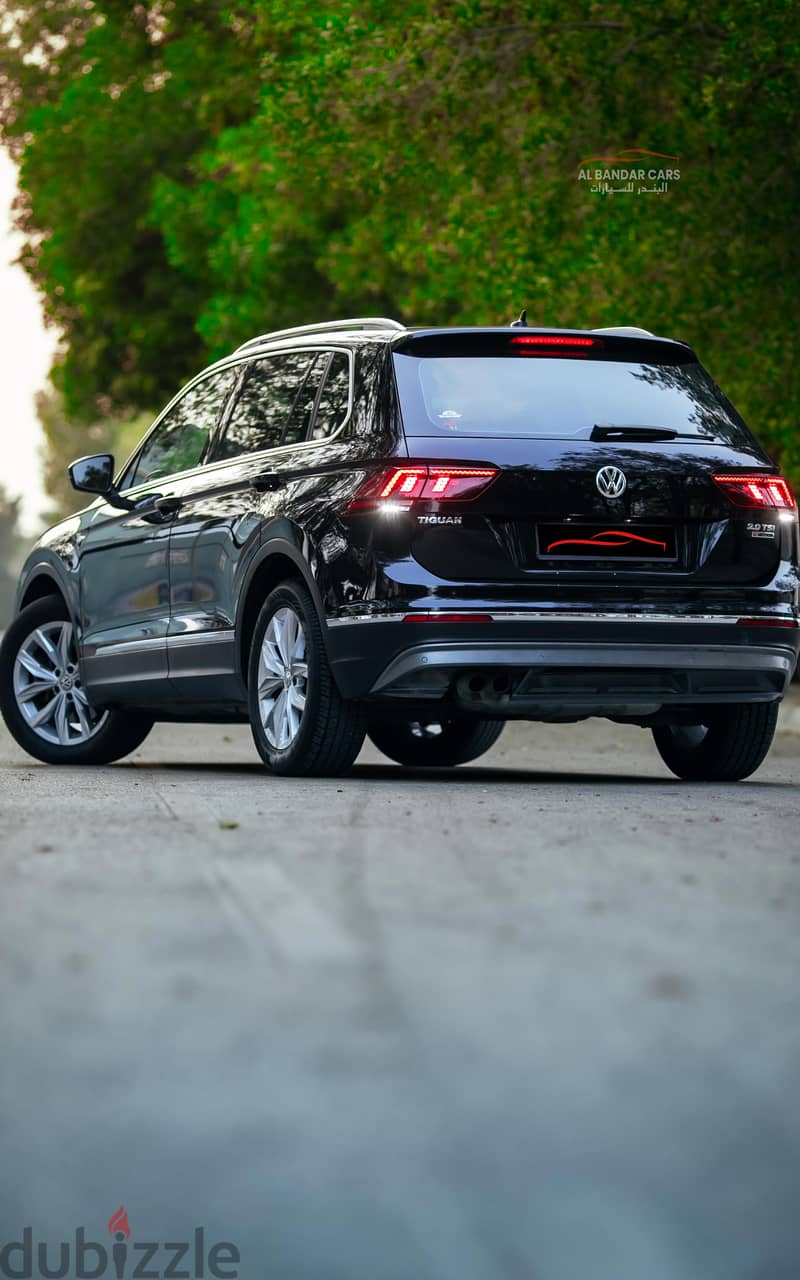 Volkswagen Tiguan 2017 EXCELLENT CONDITION BLACK 10